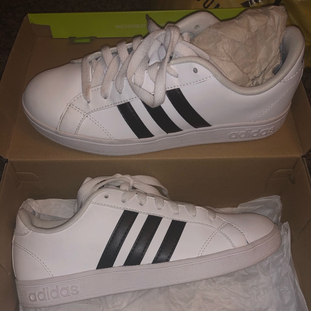 Adidas size 6.5 women’s